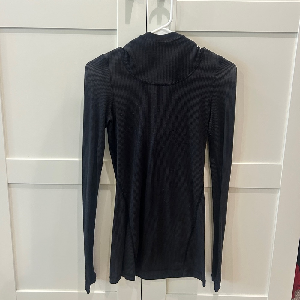 Lululemon Athletica Black Fitted Long Sleeve Bodysuit